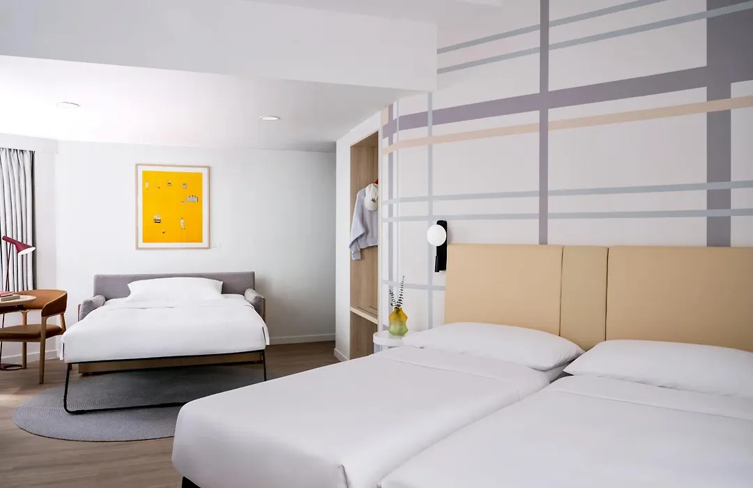 Ying'Nflo, Wesley Admiralty, Hong Kong - Langham Hospitality Group-1